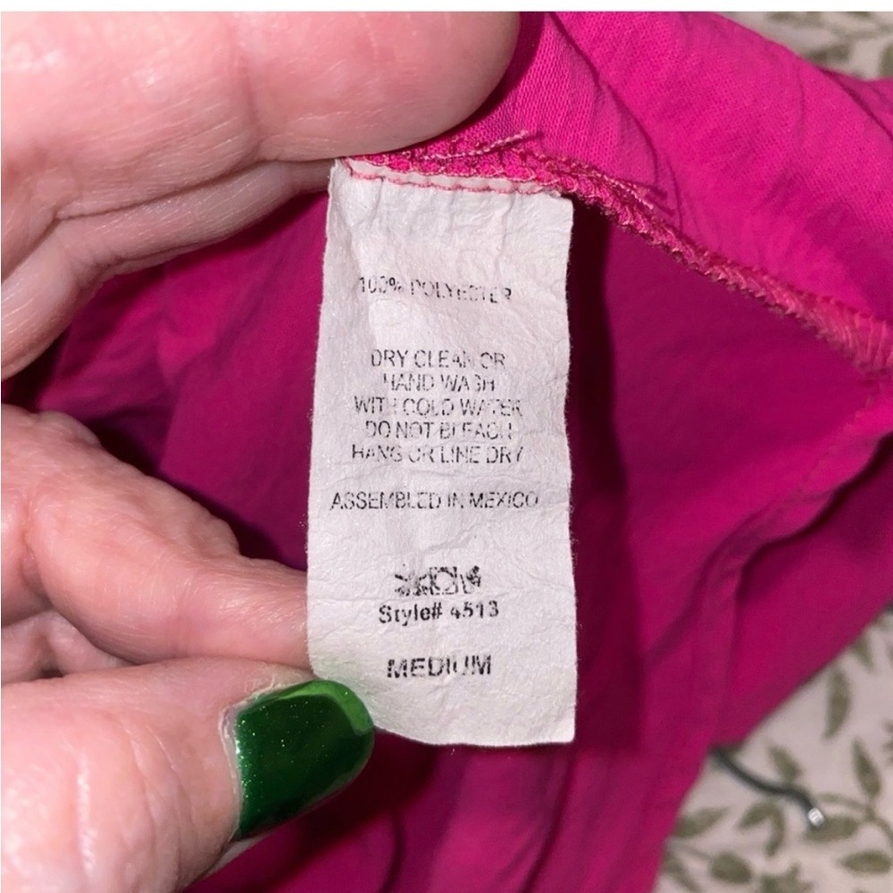 entro Bright Fuchsia Short-Sleeve V-Notch Blouse - Picture 4 of 4